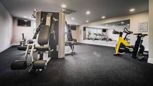 O centro de fitness e/ou as comodidades de fitness de Hotel Kilmore
