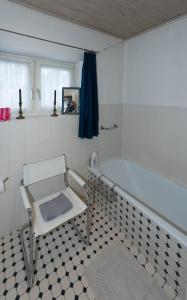 Kamar mandi di München- Pullach, Wohnen im Grünen