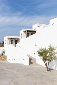 Gallery image of Chora Kythnos Suites adults only in Kithnos