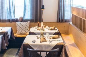 Istumisnurk majutusasutuses Hotel Alpenrast
