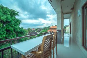Balkón nebo terasa v ubytování Japa House + 26 fotografií