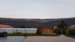 Nespecifikovaný výhled na hory nebo výhled na hory při pohledu z bed and breakfast