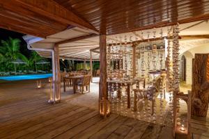 Bazen v nastanitvi oz. blizu nastanitve Bliss Hotel Praslin