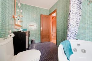 A bathroom at Casa Gaviota Még 37 kép