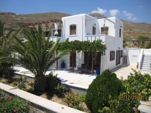 Gallery image of Ariston Apartments in Serifos Chora