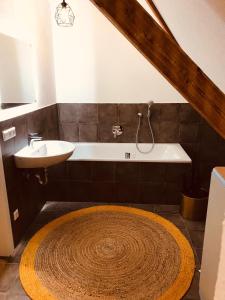 Ванна кімната в Charmantes Loft mit ganz besonderem Flair