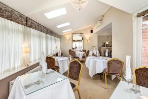 Posezení v ubytování Alexandra Court Hotel