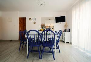 Fotografie z fotogalerie ubytování Holiday house in Meka Draga 36082 v destinaci Anić