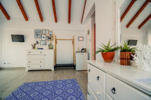 Fotografie z fotogalerie ubytování Holiday house in Meka Draga 36082 v destinaci Anić