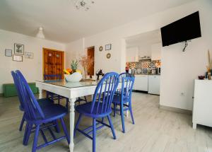 Fotografie z fotogalerie ubytování Holiday house in Meka Draga 36082 v destinaci Anić
