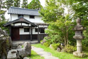 Kurokawa Mori no Cottage外面的花园