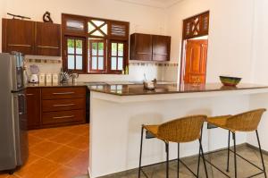 Gallery image of Villa Manali in Hikkaduwa