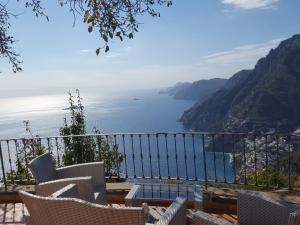 Zdjęcie z galerii obiektu Villa Casola B&B w mieście Positano