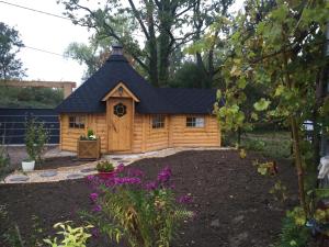 Κήπος έξω από το Alaguyauder le KOTA +8 φωτογραφίες