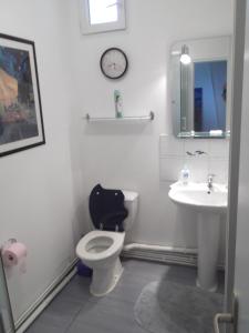 Ванная комната в Chambre d'Hôtes Rue des Fougères