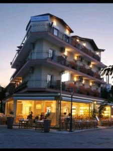 Budova, kde se hotel nachází