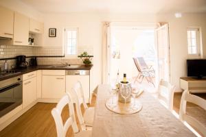 A cozinha ou cozinha compacta de Villa Lena