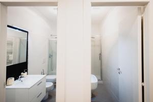 A bathroom at La Boutique del Vento - Esclusivo in pieno centro Még 30 kép