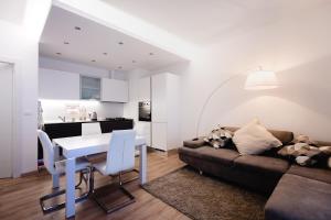 A television and/or entertainment centre at La Boutique del Vento - Esclusivo in pieno centro