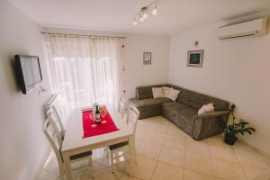 Gallery image of Apartments Jasna in Podstrana