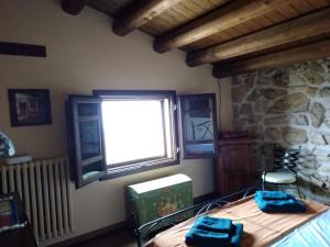 TV a/nebo společenská místnost v ubytování Villa Siciliana con piscina e vista panoramica sul mare