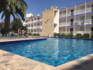 Bazén v ubytovaní Esmeralda Apartment alebo v jeho blízkosti