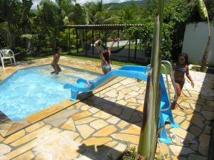 Bazén v ubytování Jabaquara Beach Resort nebo v jeho okolí