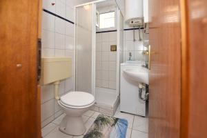 Koupelna v ubytování Apartment TinaTeo, Gajac