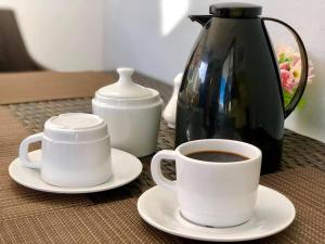 Příslušenství pro přípravu čaje a kávy v ubytování Hotel Vista del Mar