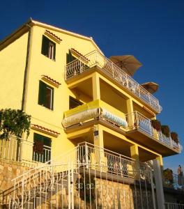 Balkón nebo terasa v ubytování Trogir Yellow House