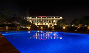 Piscina di Hotel Shanker-Palatial Heritage Kathmandu o nelle vicinanze