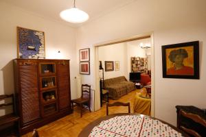 Fotografia z galérie ubytovania Spacious, big apartment for 6 persons in the center of Athens v Aténach