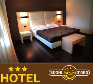 Postel nebo postele na pokoji v ubytování Hotel Sogni D'Oro Airport