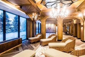 Posezení v ubytování Bachleda Hotel Kasprowy
