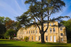 Gallery image of Chateau des Chevaliers de Grand Tonne in Sainte-Croix-Grand-Tonne