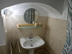 Photo de la galerie de l'établissement Oasis tranquille - L'évasion au Verdon, à Gréoux-les-Bains 30 autres photos