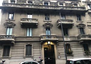 The facade or entrance of Central Lepetit apartment De Luxe