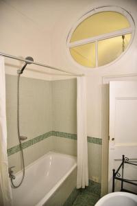 Koupelna v ubytování Stylish apartment in central Rome "Centro Storico"