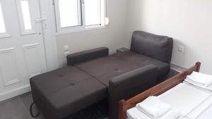 Gallery image of Stathoris Deluxe Studio in Néa Péramos +23 photos