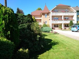 Vonkajšia záhrada v ubytovaní Klára Villa Hévíz