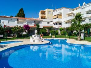 Bazén v ubytovaní Apartment Euromar by Interhome alebo v jeho blízkosti