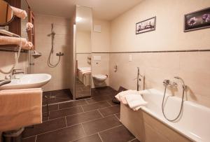 
Ein Badezimmer in der Unterkunft FW Rheinblick
