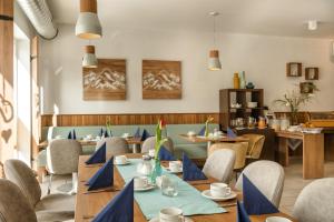 Posezení v ubytování AlpenParks Residence Bad Hofgastein - gratis Thermeneintritt