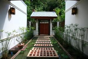 Ein Garten an der Unterkunft Salad Buri Resort- SHA Extra Plus