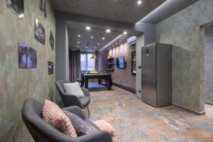 Лоби или рецепция в Sofia Dream Apartment - Designer Two Bedroom Two Bathroom on Hristo Botev