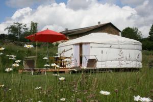 Zahrada ubytování Yourtes en Terrasse