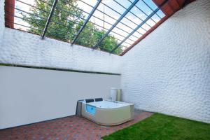 Tuli Veer Bagh Resort外面的花园