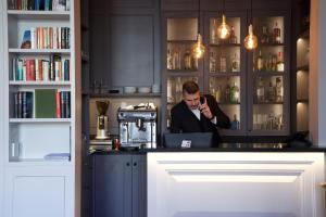 Clientes alojados en 54 Queen's Gate Hotel