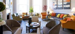 Zona de estar de 54 Queen's Gate Hotel