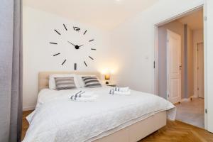 Posteľ alebo postele v izbe v ubytovaní Apartment Platinium I + 22 fotografií